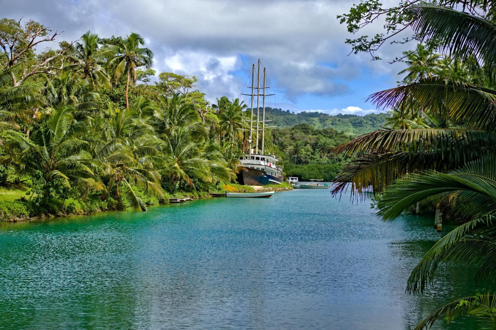 Savasi Island Resort Савусаву Экстерьер фото