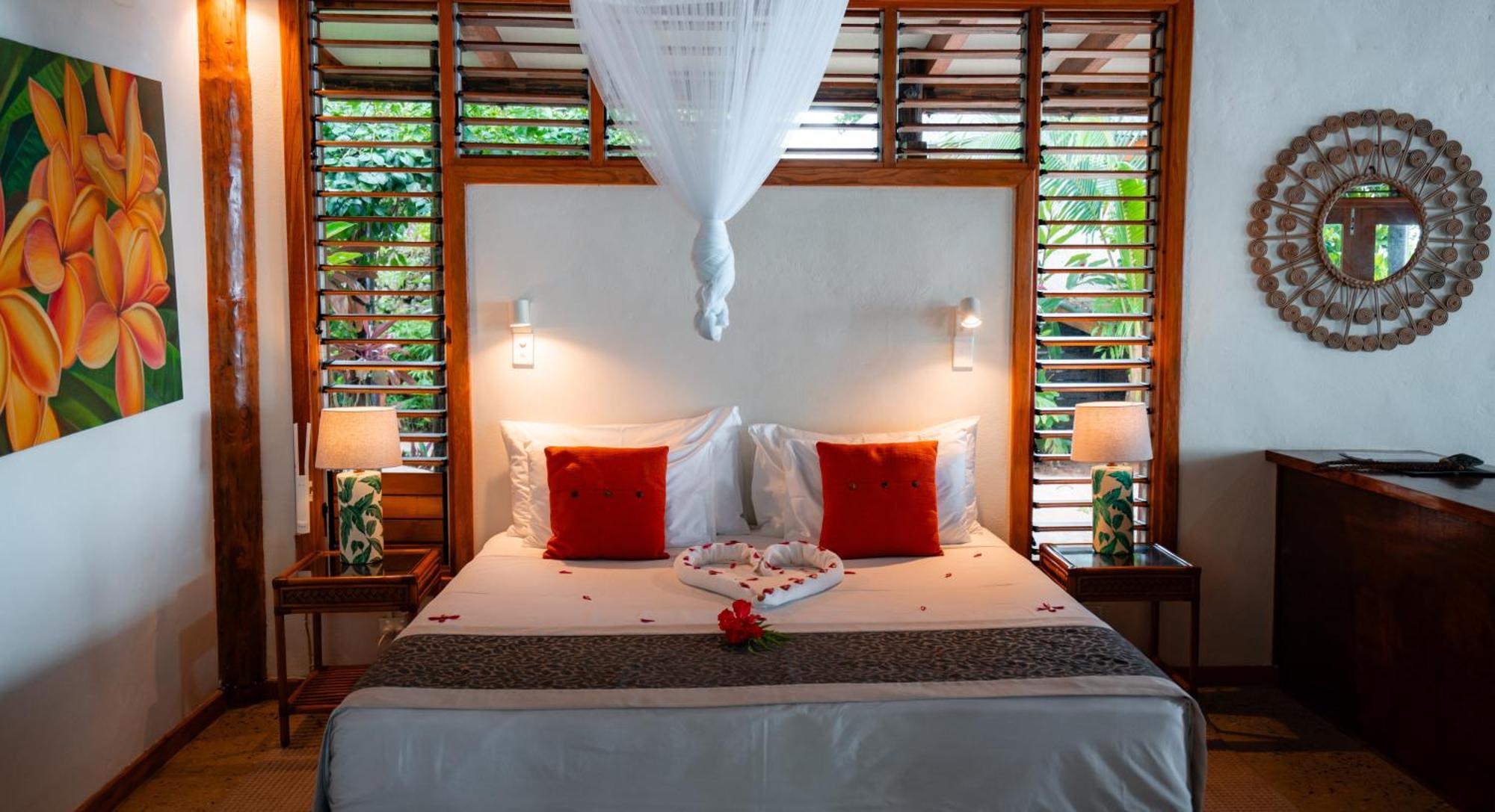 Savasi Island Resort Савусаву Экстерьер фото